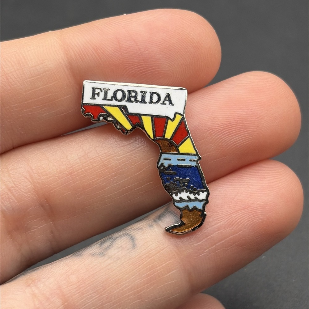 Florida‎ State Outline Lapel Hat Pin